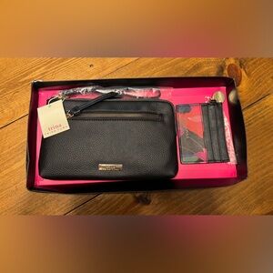 New Trina Turk Black Textured Wristlet and Cardholder Set